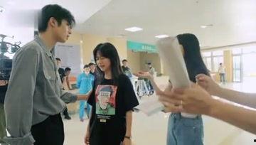 娱乐频道天天吃瓜,揭秘娱乐圈最新热点事件